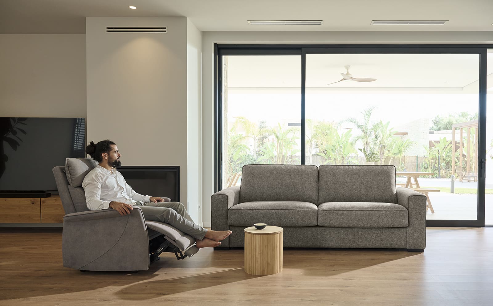 DUNIA Mopal exterior 70