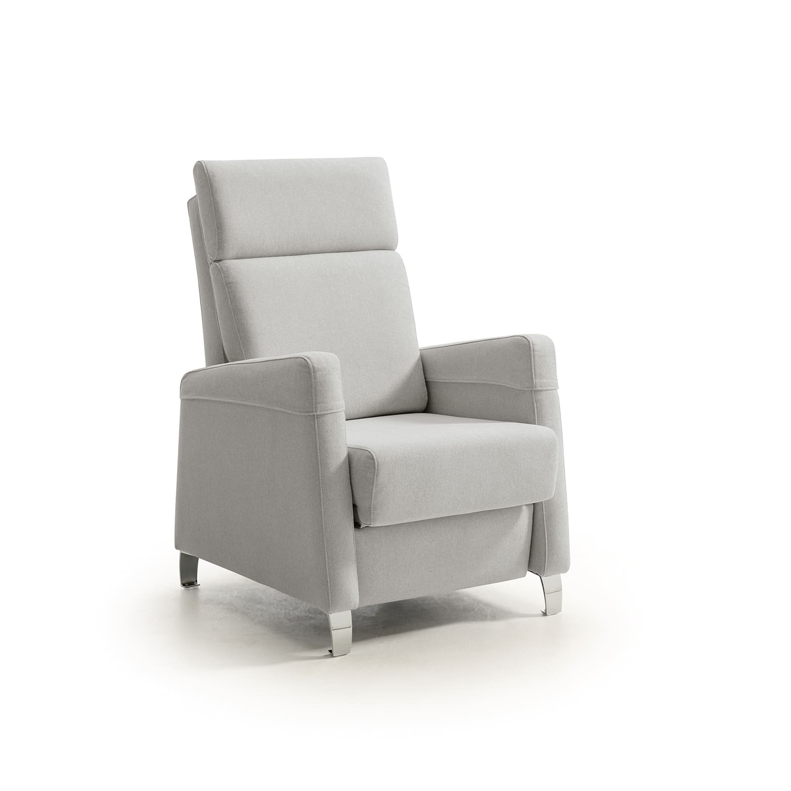 KIRA SILLÓN 03
